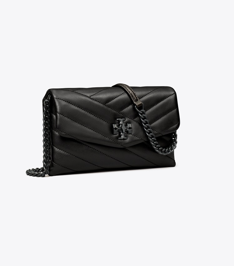 Tory Burch KIRA CHEVRON POWDER COATED CHAIN WALLET - Black